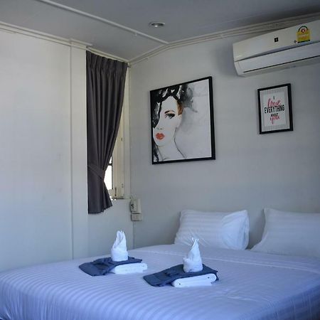 Maya Bed And Food Hostel Chiang Mai Eksteriør billede