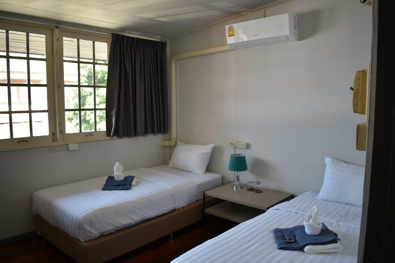 Maya Bed And Food Hostel Chiang Mai Eksteriør billede