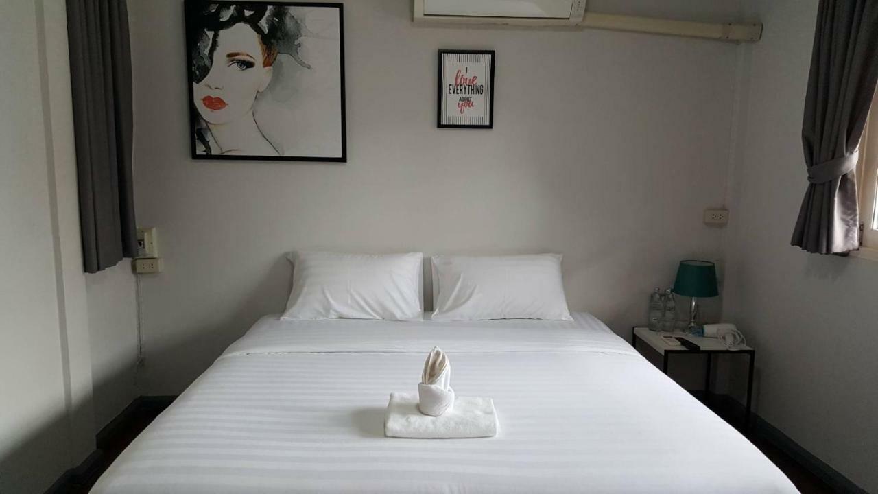 Maya Bed And Food Hostel Chiang Mai Eksteriør billede