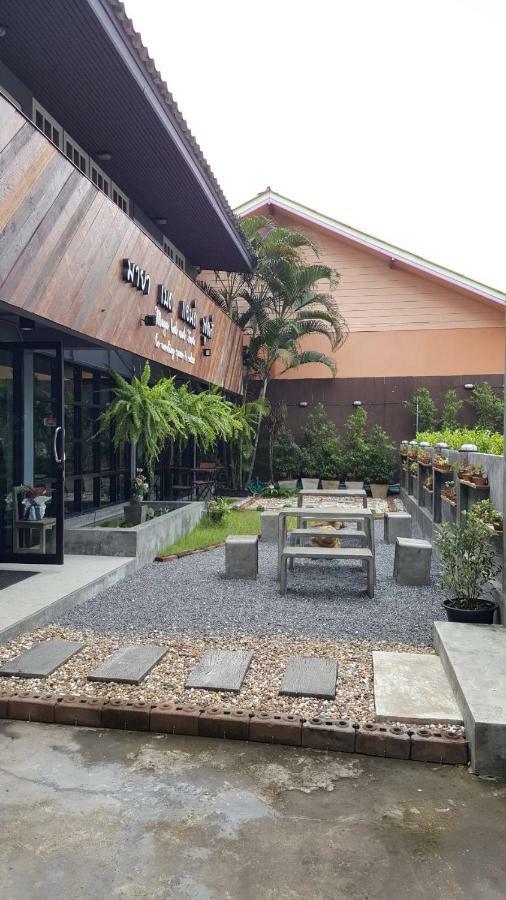 Maya Bed And Food Hostel Chiang Mai Eksteriør billede