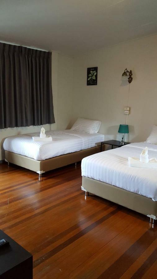 Maya Bed And Food Hostel Chiang Mai Eksteriør billede