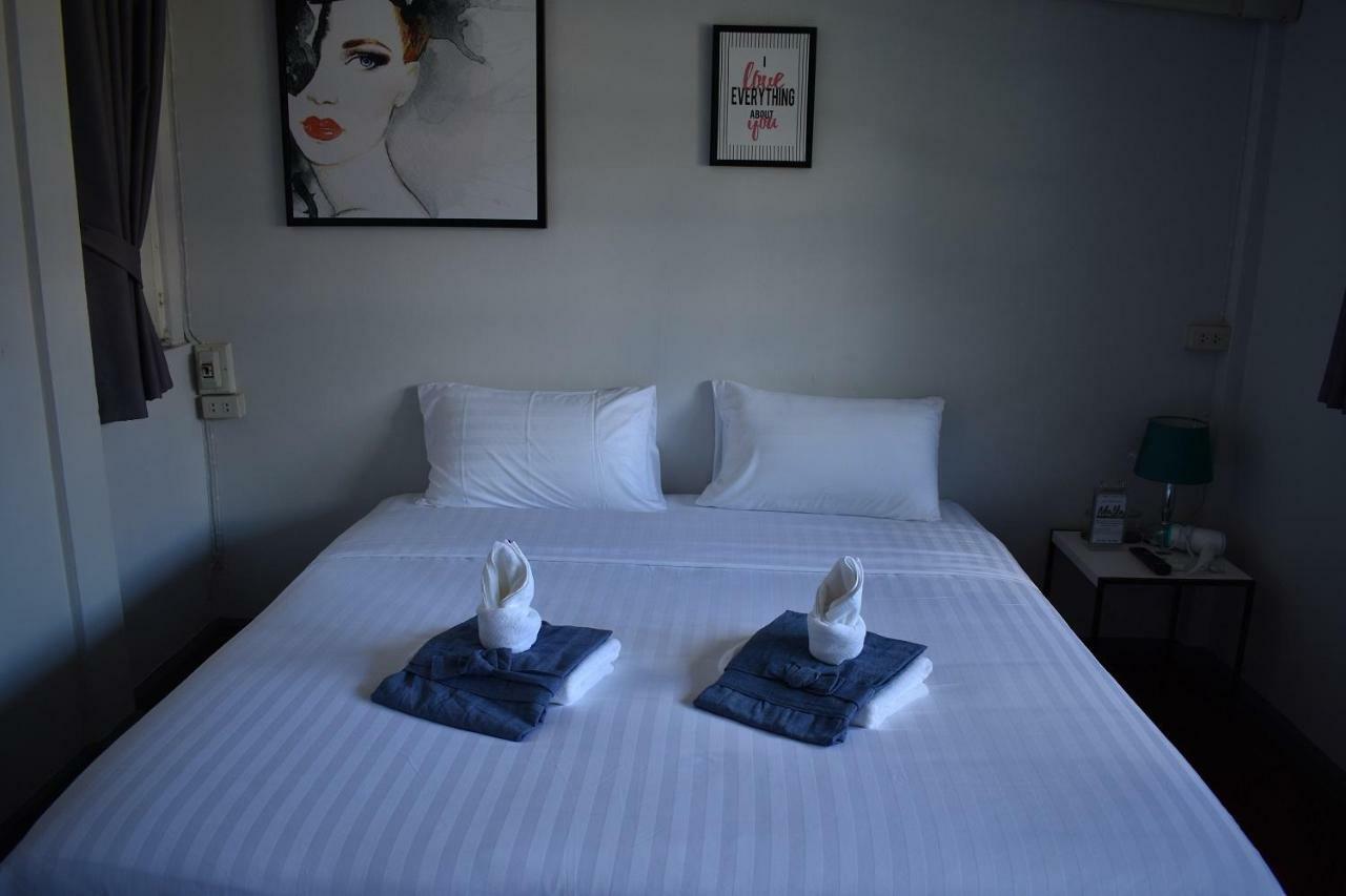 Maya Bed And Food Hostel Chiang Mai Eksteriør billede
