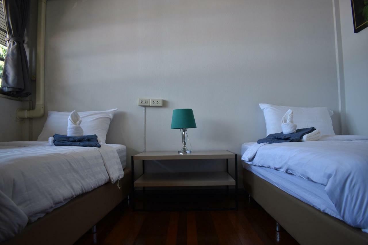 Maya Bed And Food Hostel Chiang Mai Eksteriør billede
